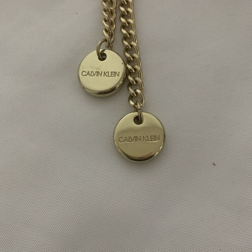 CALVIN KLEIN Goldtone Metal Logo Charms on Chain Purse Clip. E 404 - Picture 2 of 7
